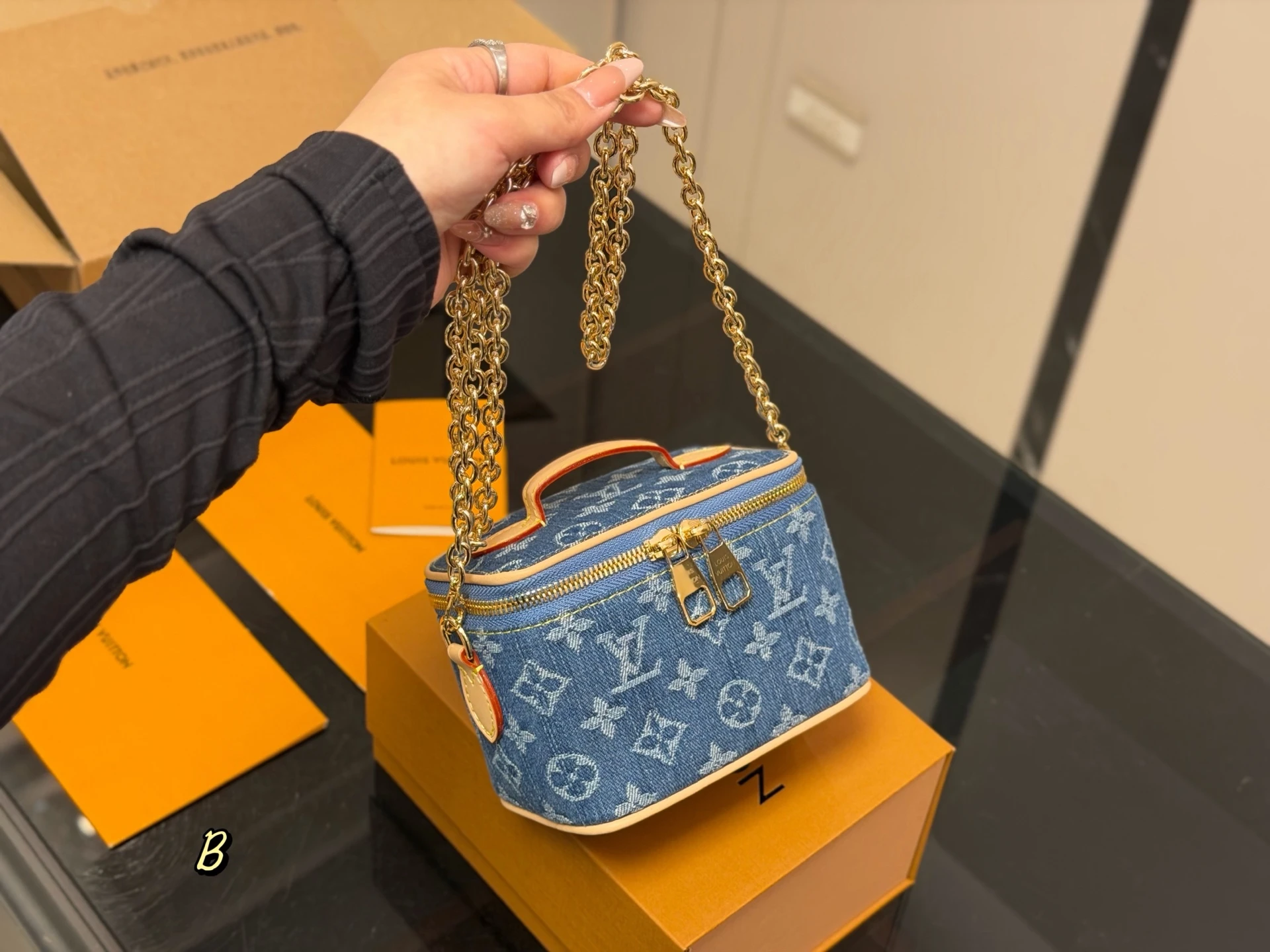 LV Monogram Nice Mini Toiletry Pouch