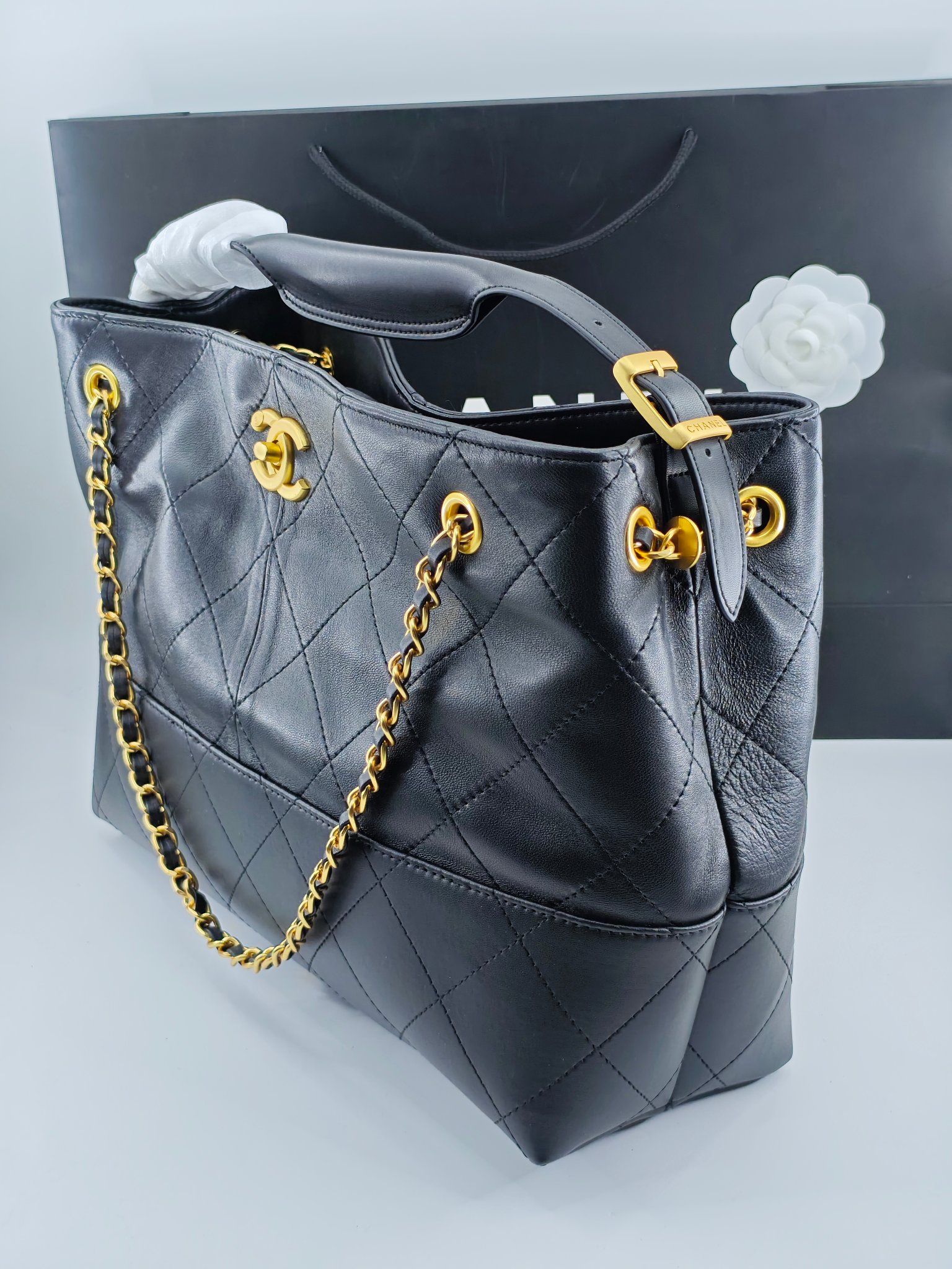 Chanel 25a Tote Bag