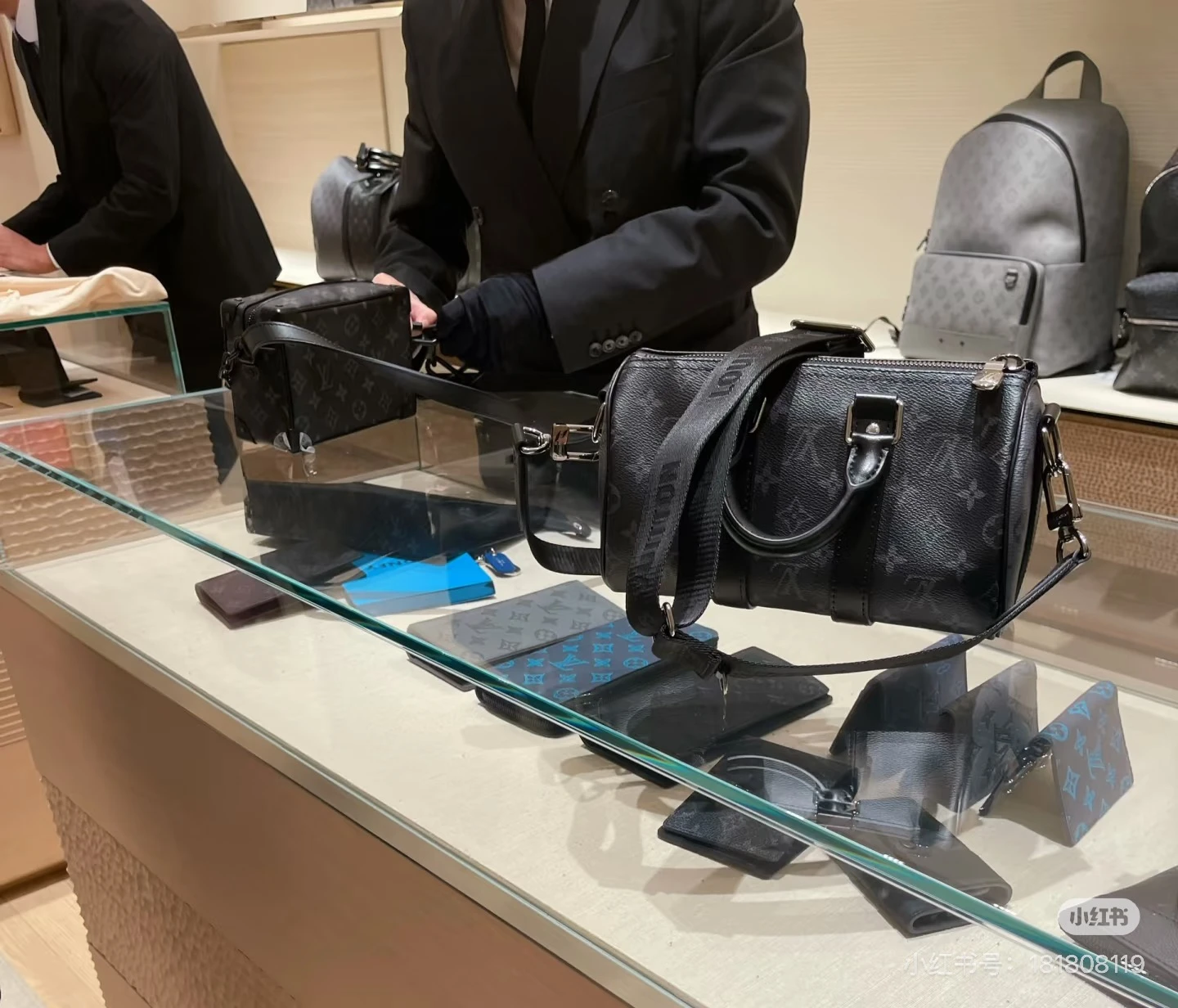 Louis Vuitton Keepall 25