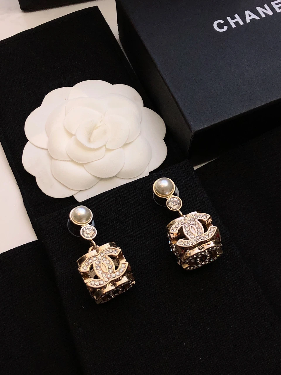 Chanel Earring