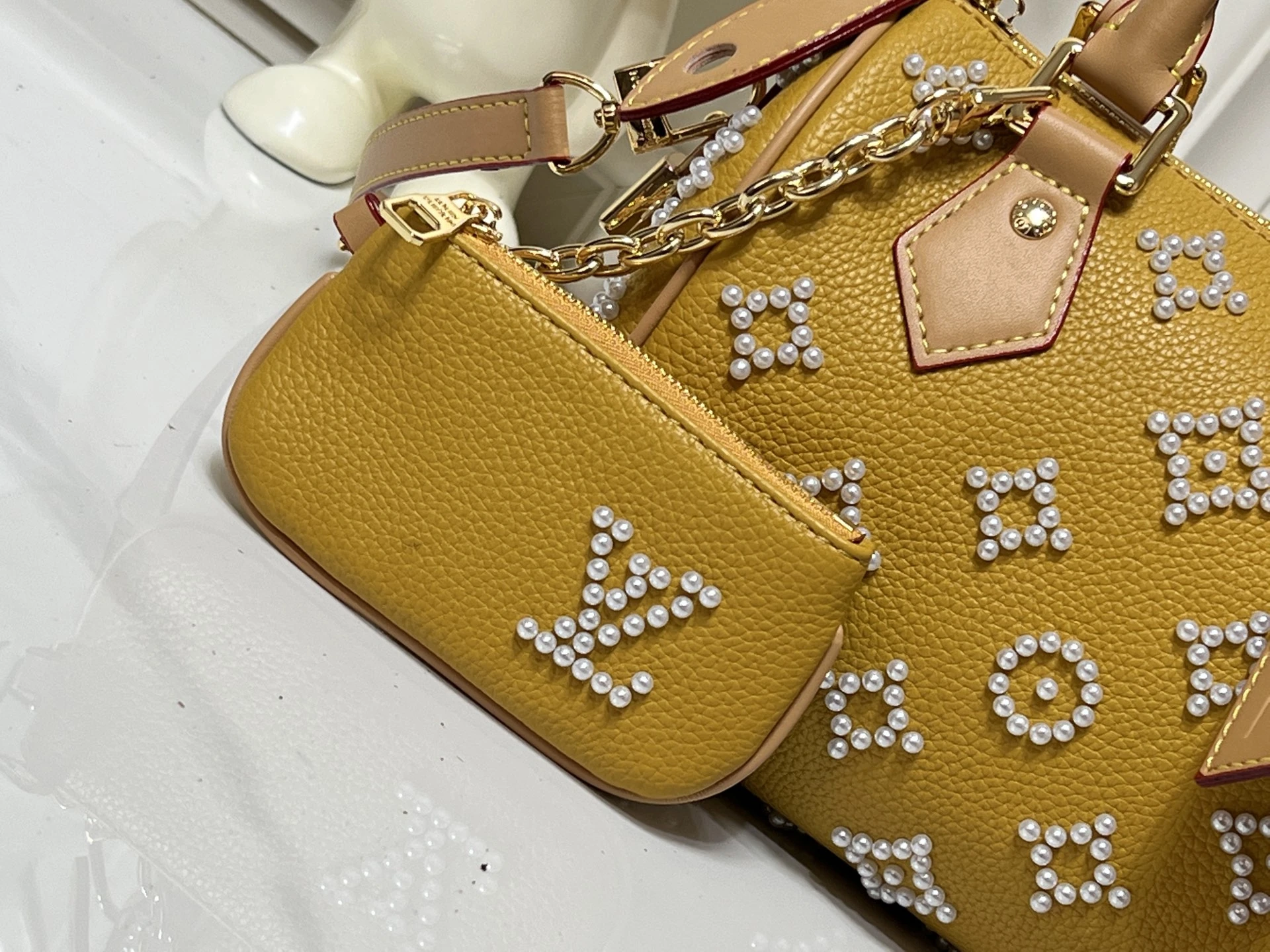 Louis Vuitton Speedy Bandoulière 20