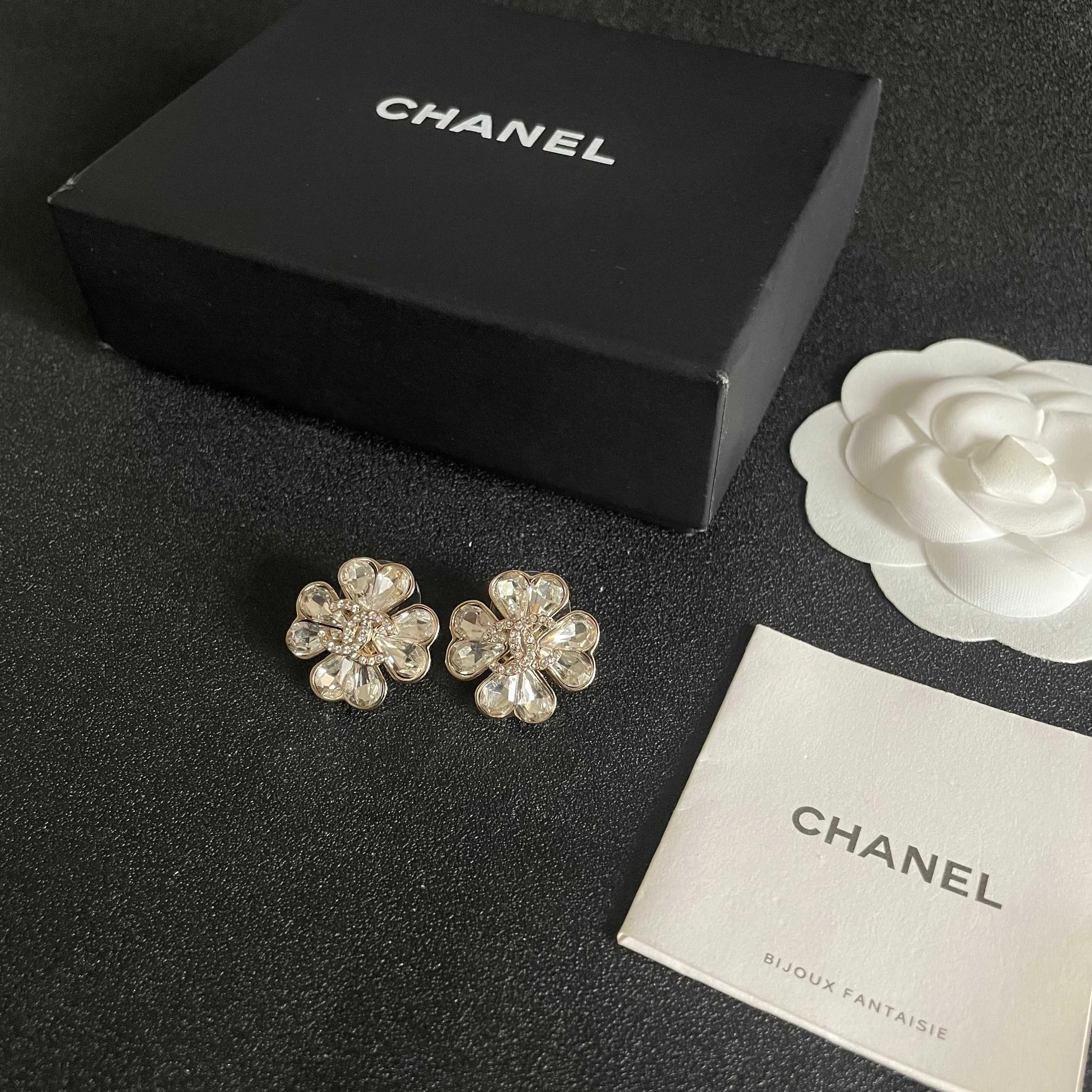Chanel Earring