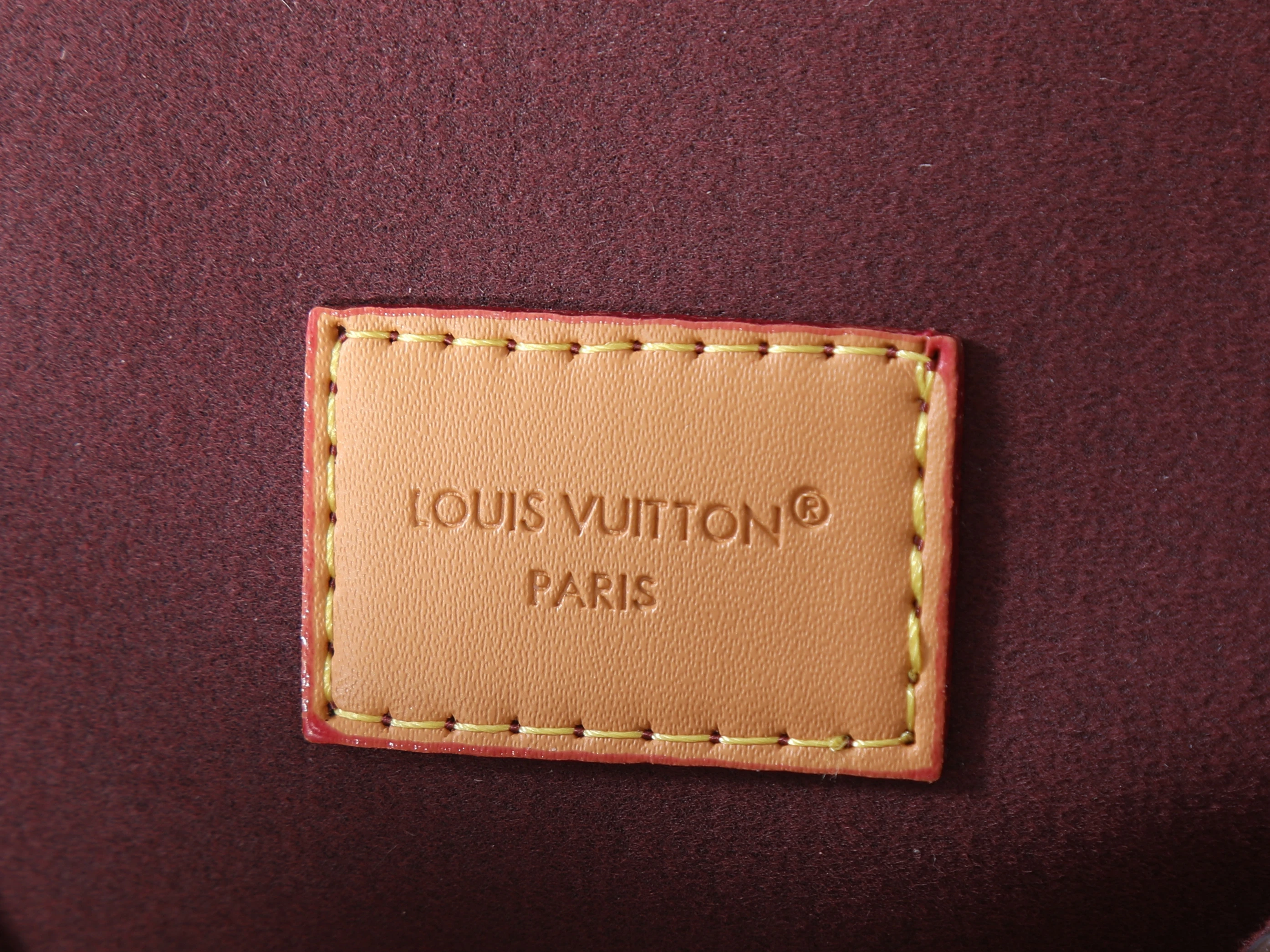 LV Pochette Métis Soft
