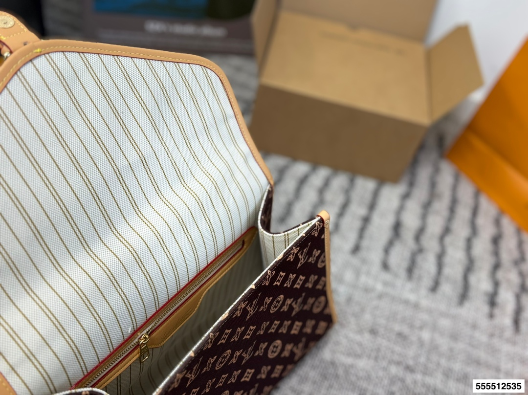 LV Vintage IVY