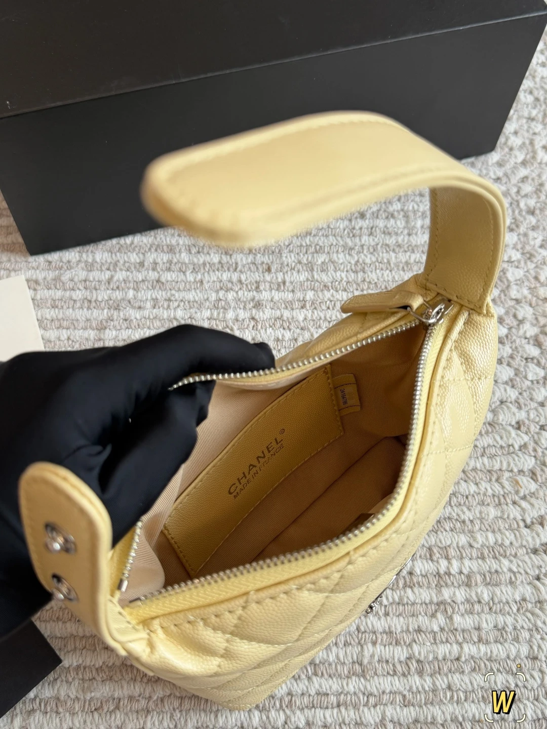 Chanel 25c hobo Chain Bag