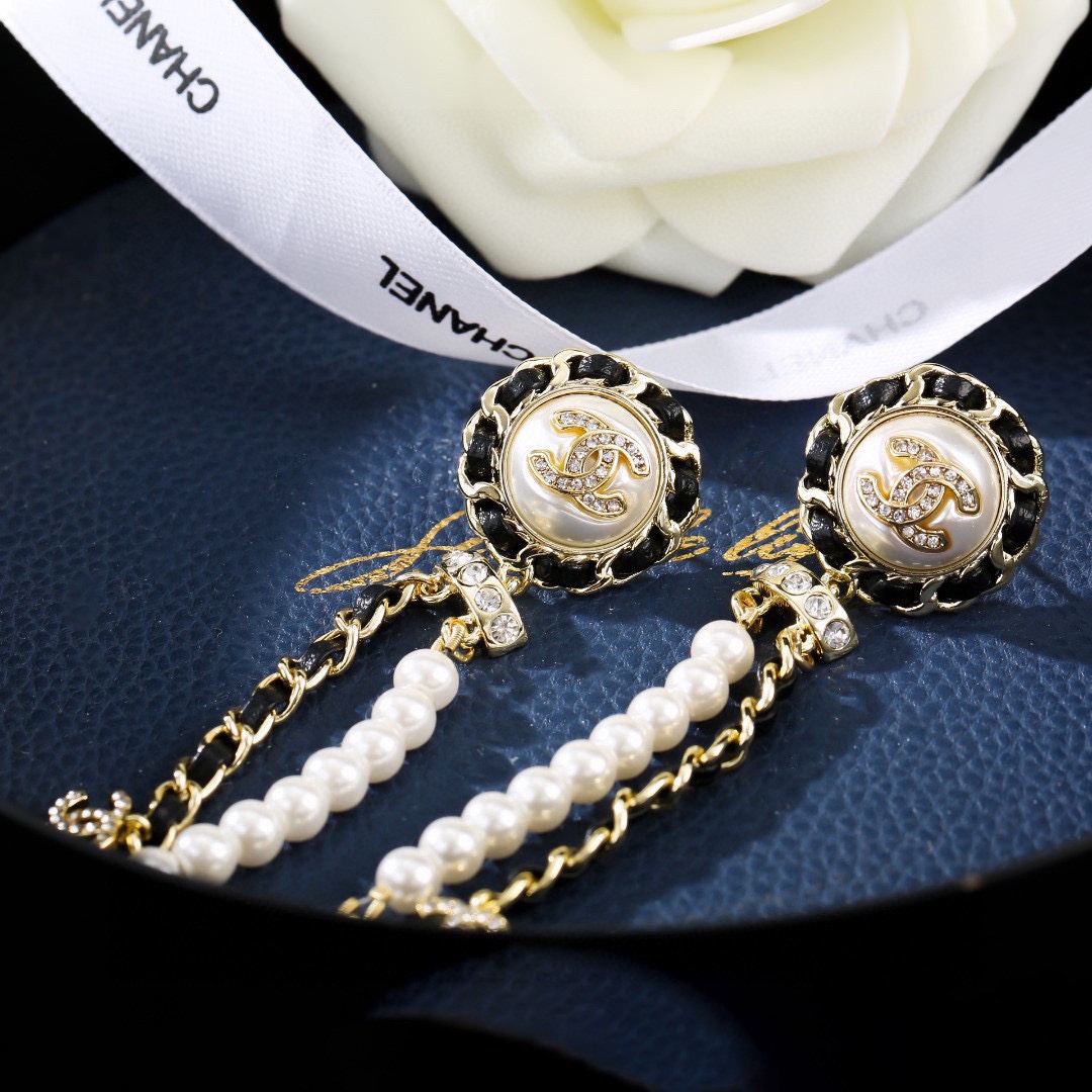 Chanel Earring