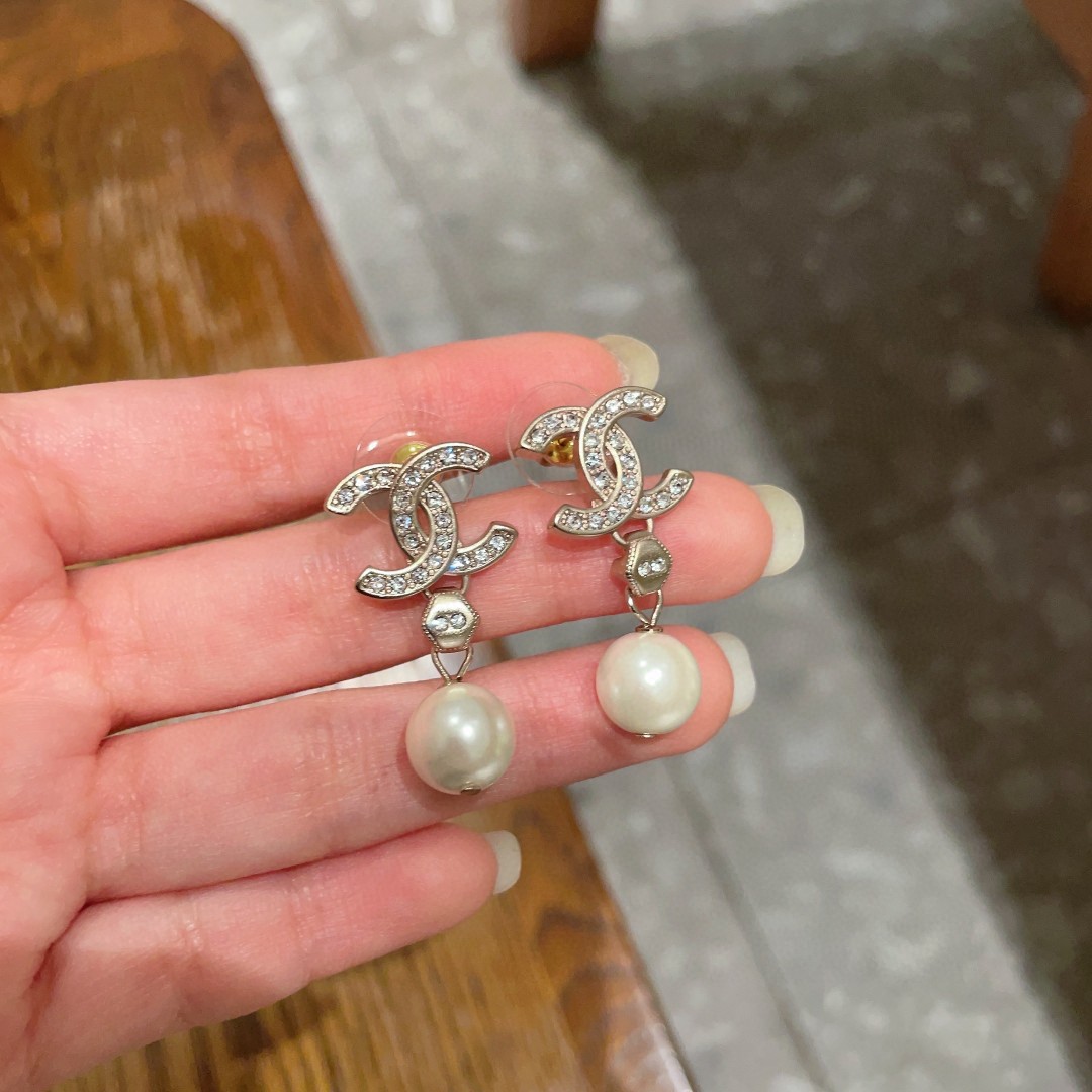 Chanel Earring