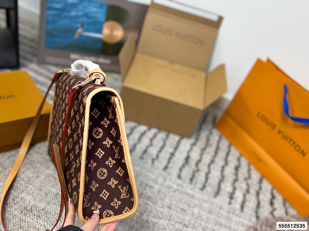 LV Vintage IVY