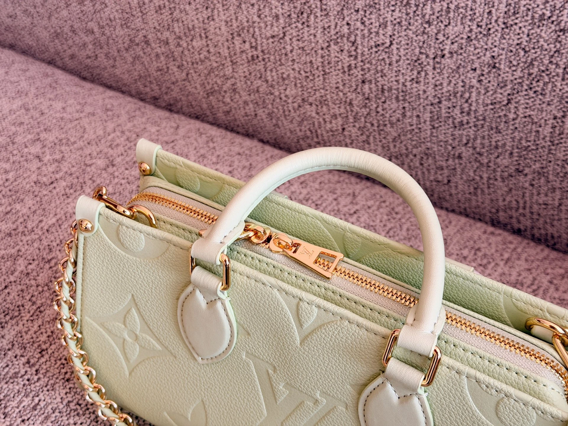 lv OnTheGo east west