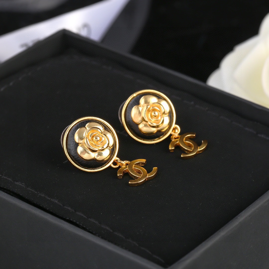 Chanel Earring