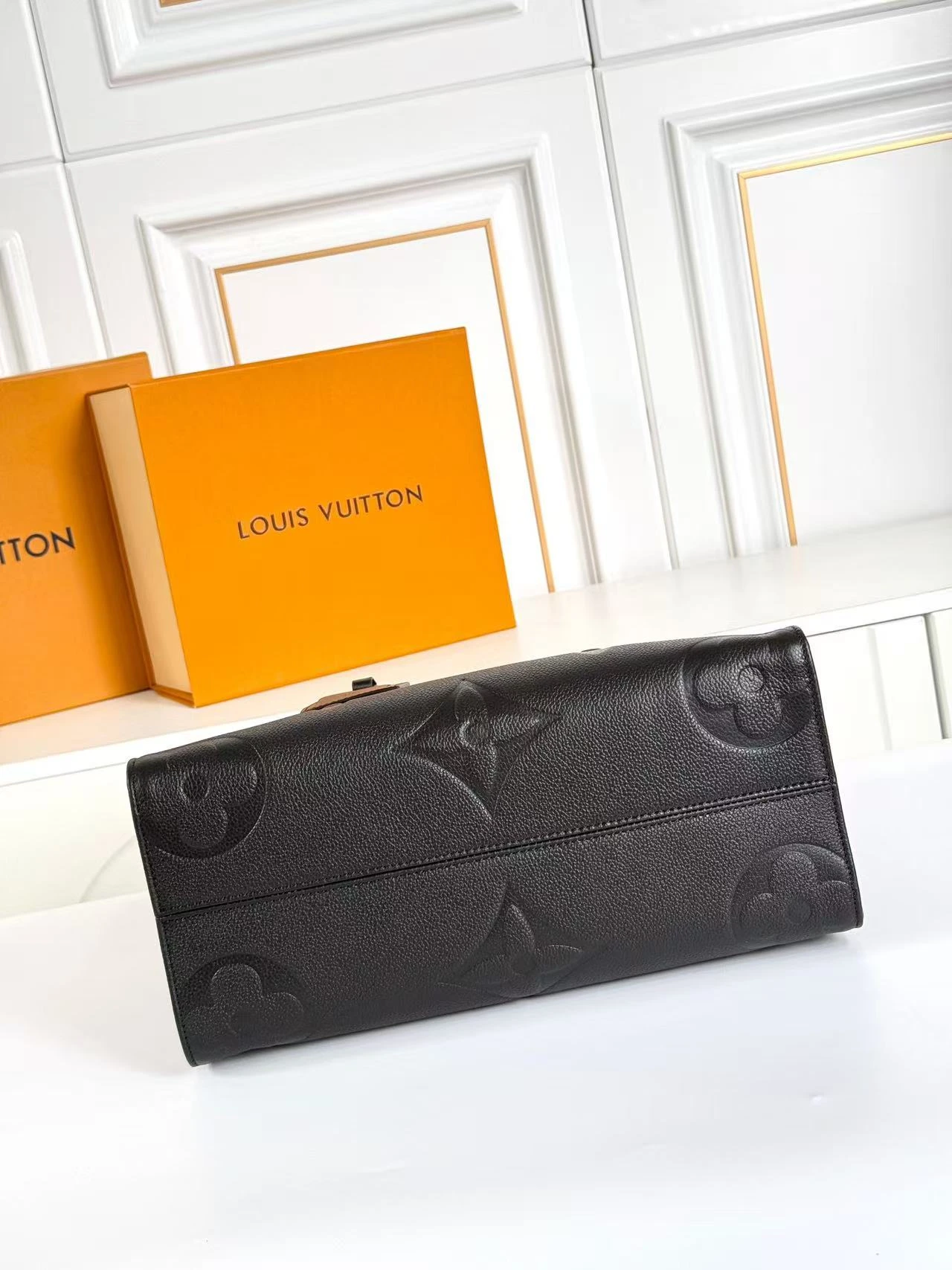 LV Onthego
