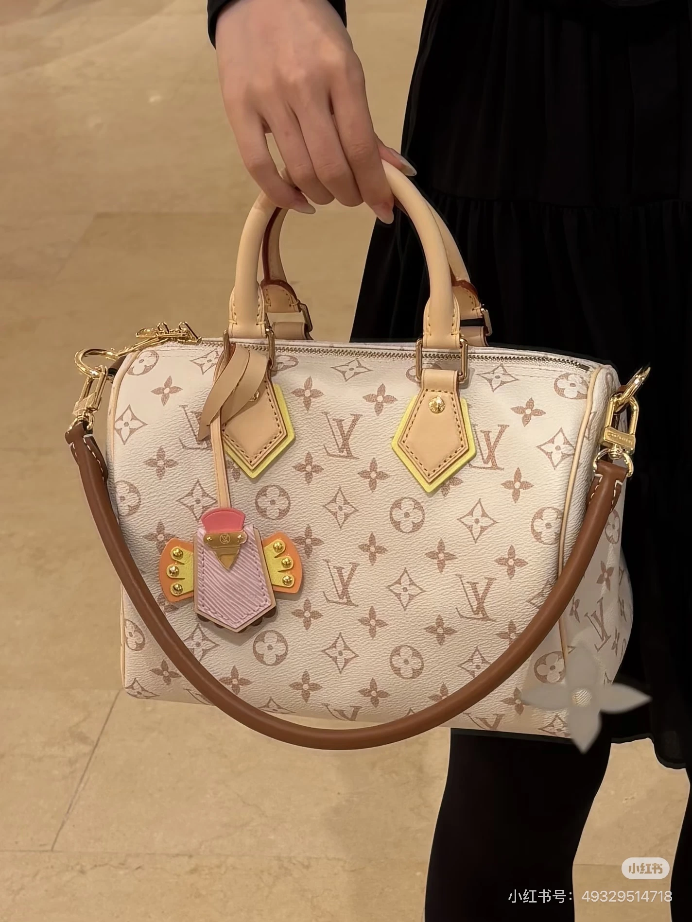 LV Keepall Bandouliere 30