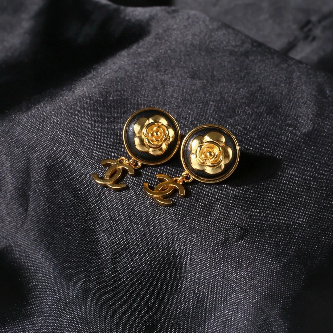 Chanel Earring