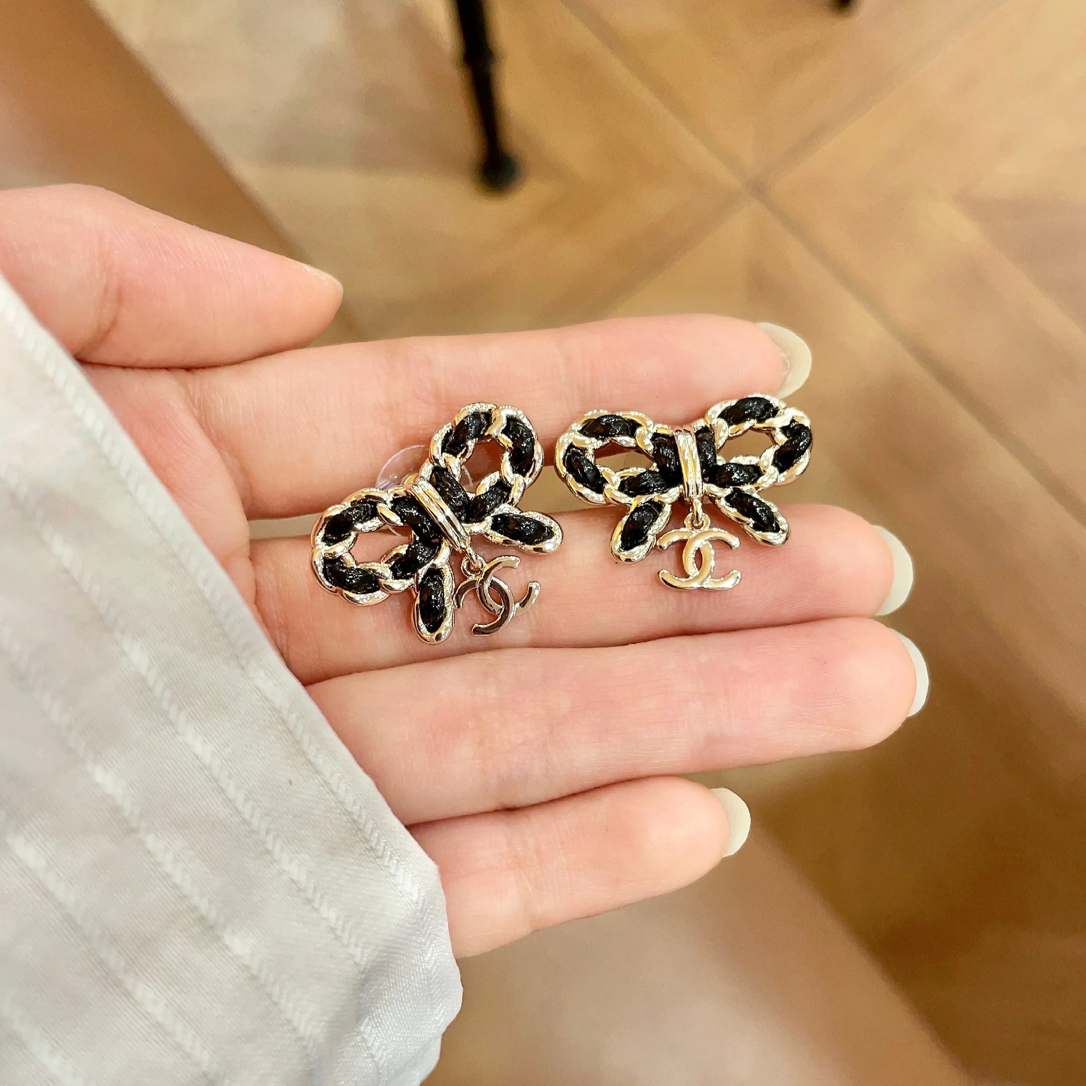 Chanel Earring