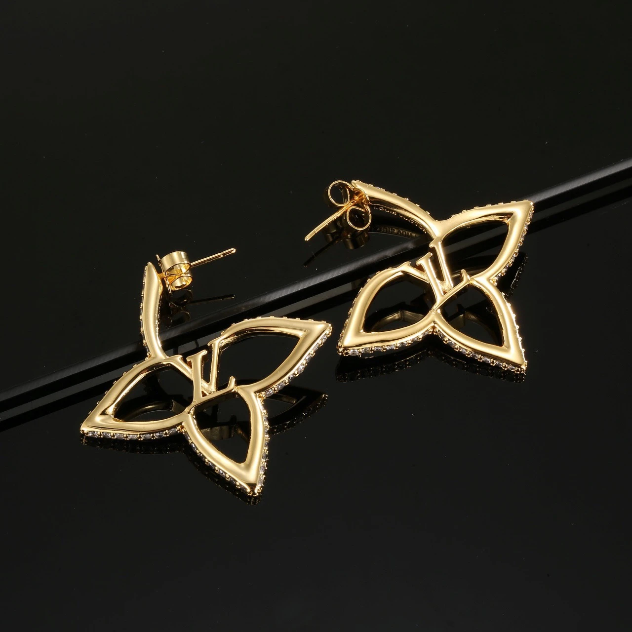 LV Earring