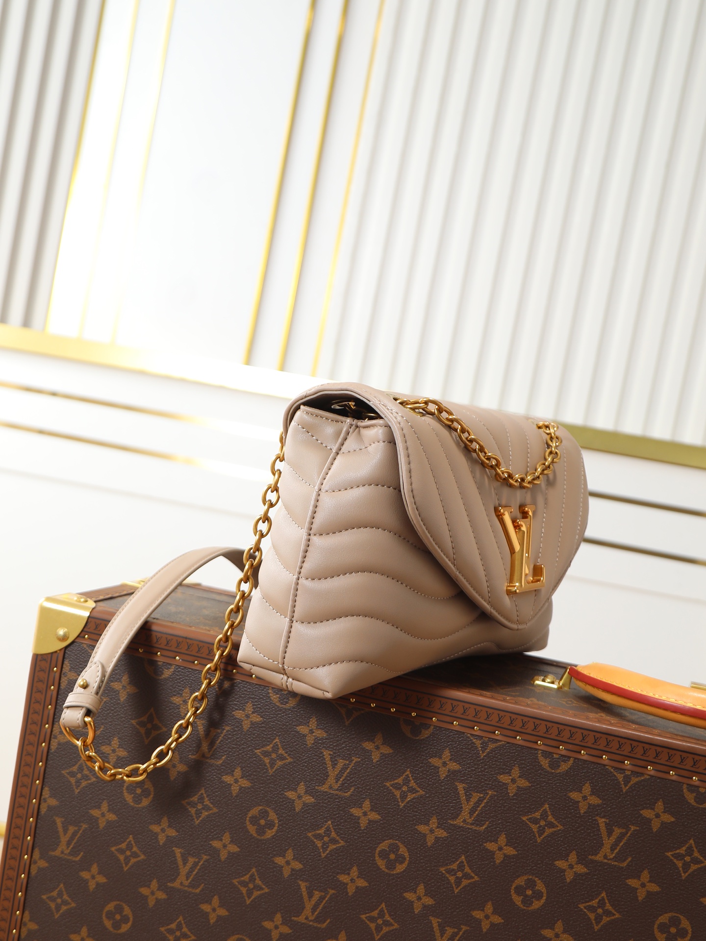 LV NEW WAVE