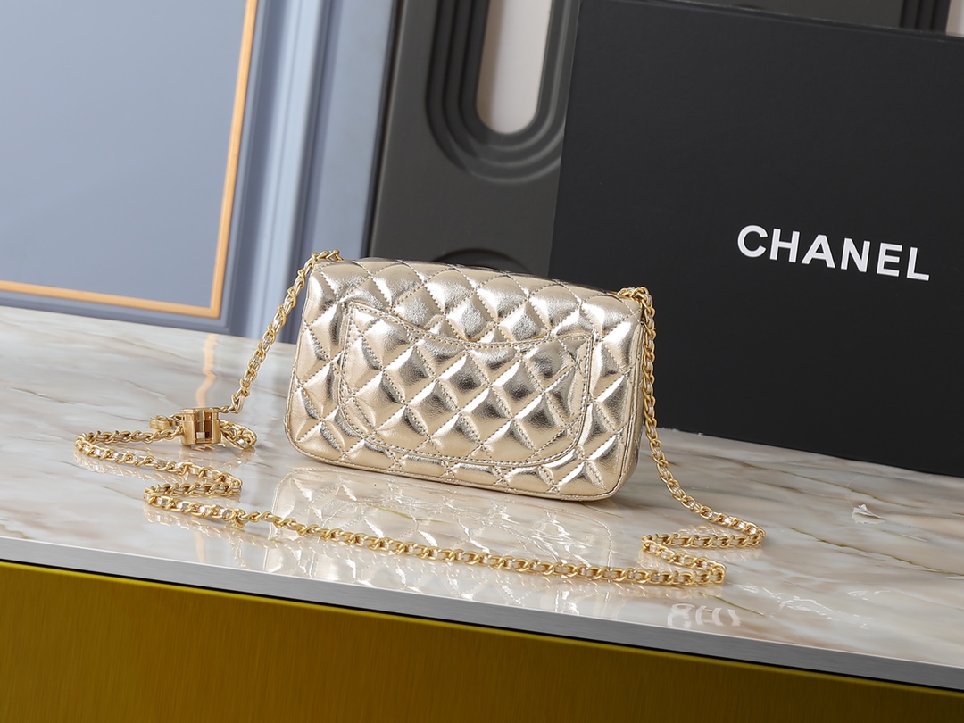 Chanel 25B Classic Flap