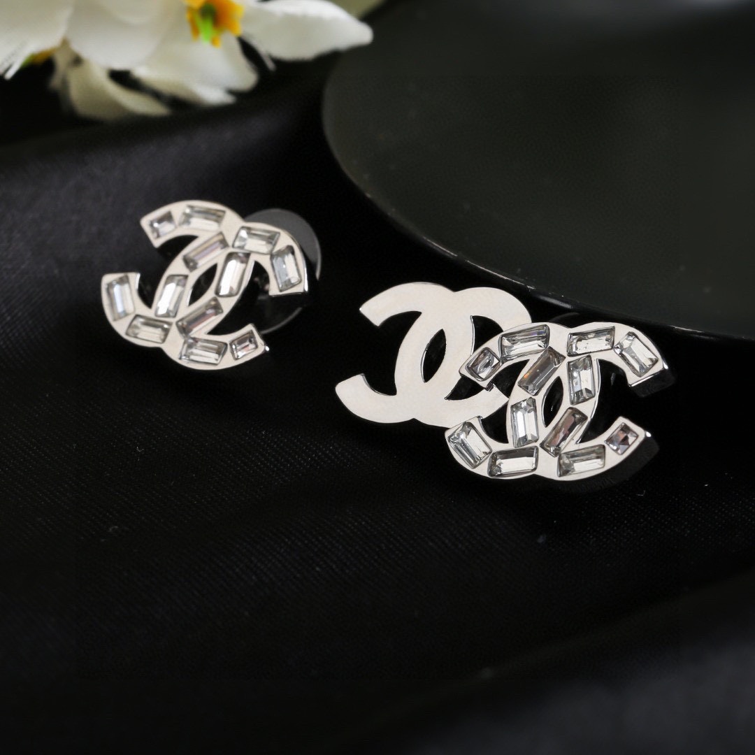 Chanel Earring