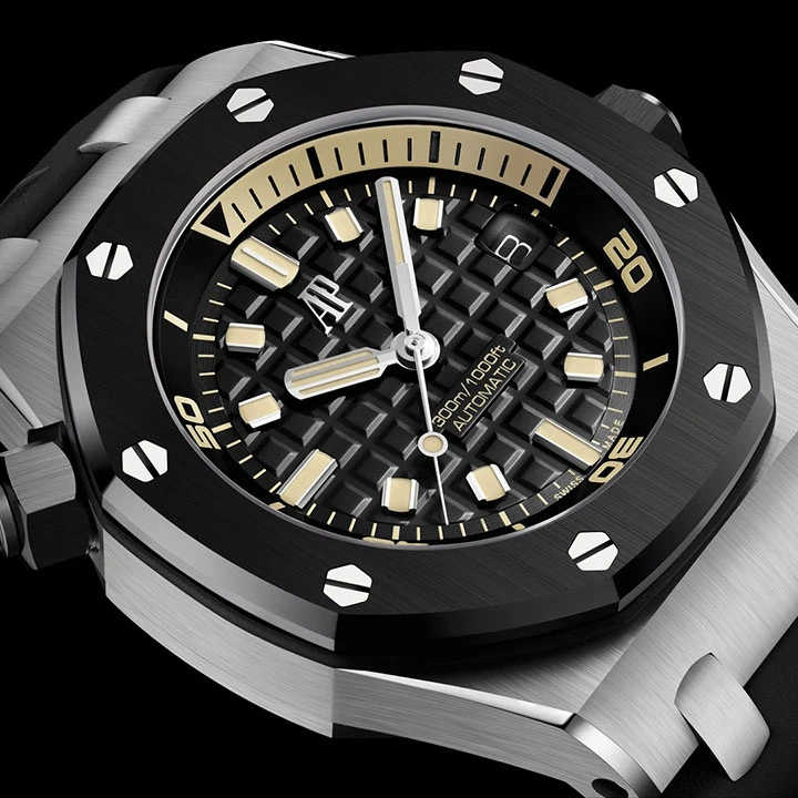 ROYAL OAK OFFSHORE DIVER Ref. 15720CN.OO.A002CA.01