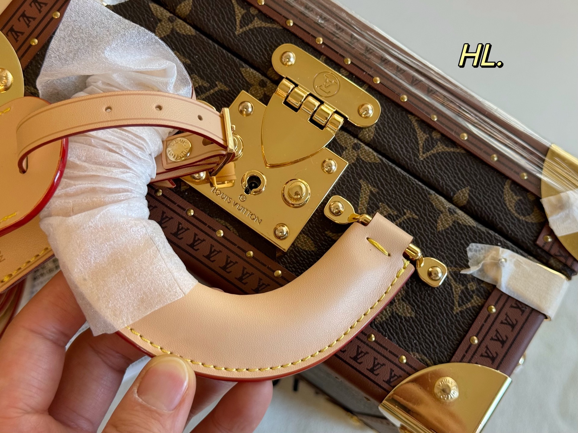 LV Valisette