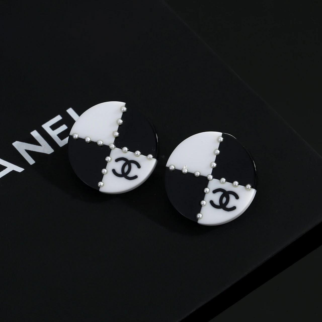 Chanel Earring