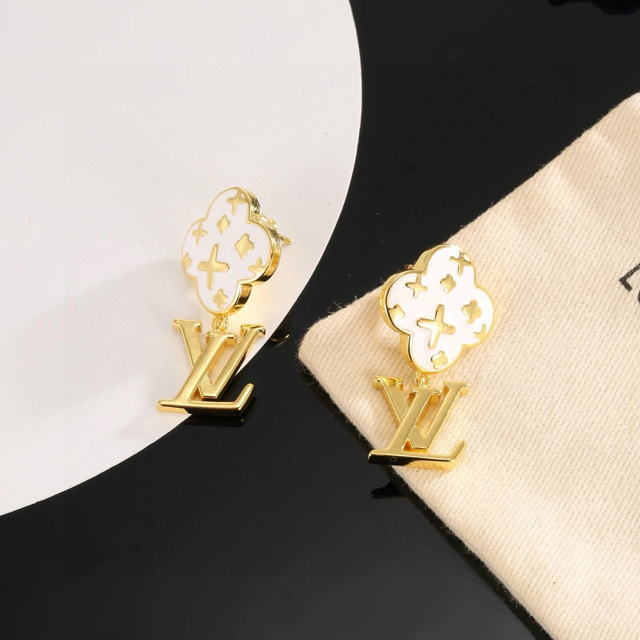 LV Earring