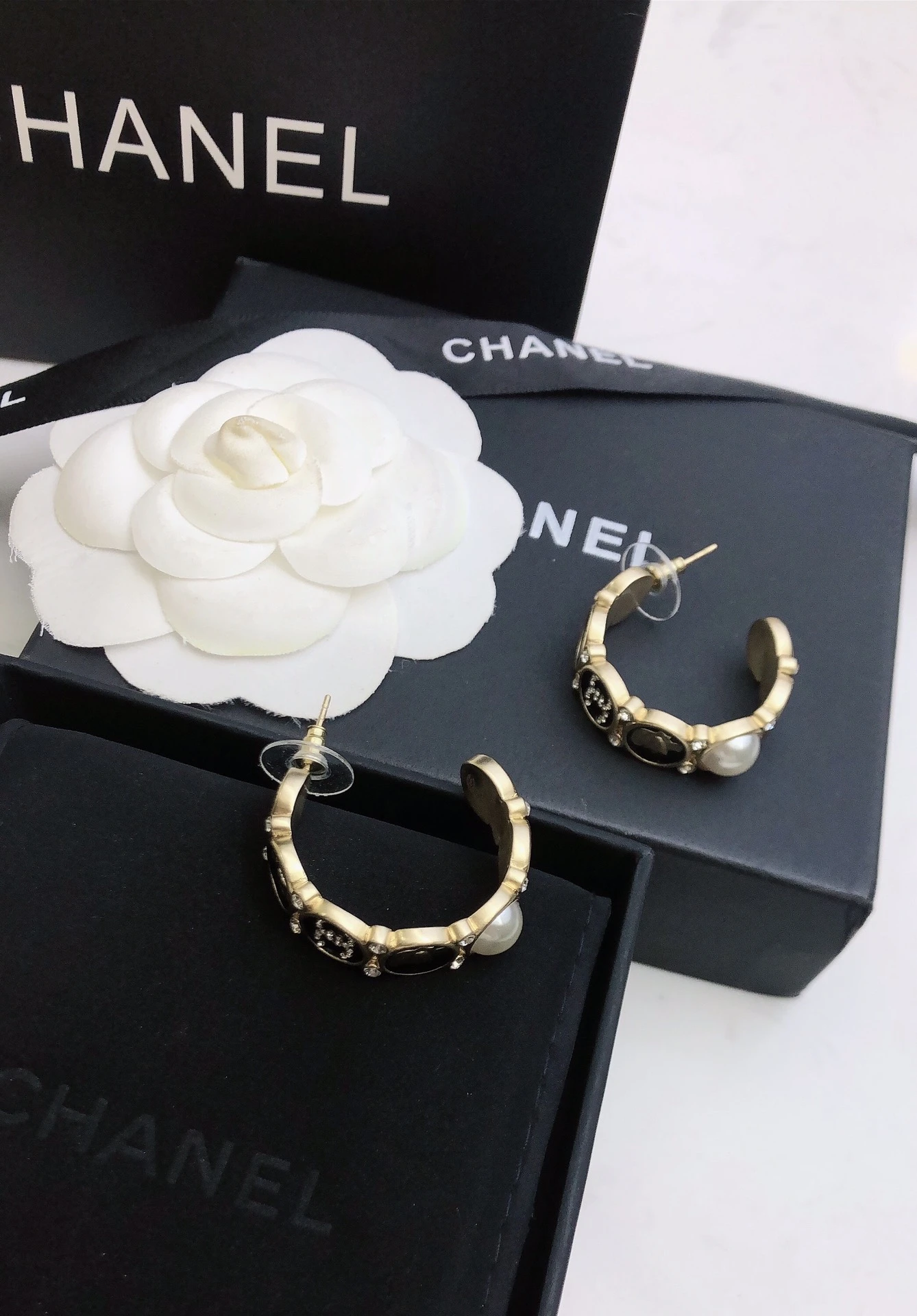 Chanel Earring
