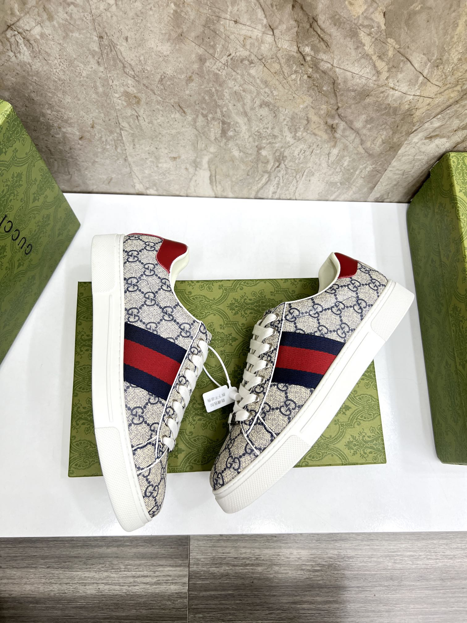 Gucci Sneakers