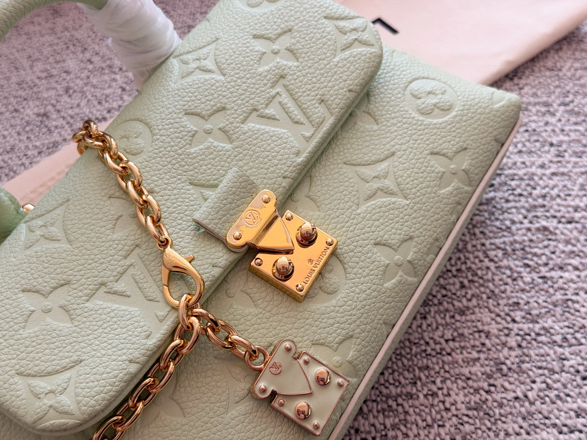 lv nano madeleine