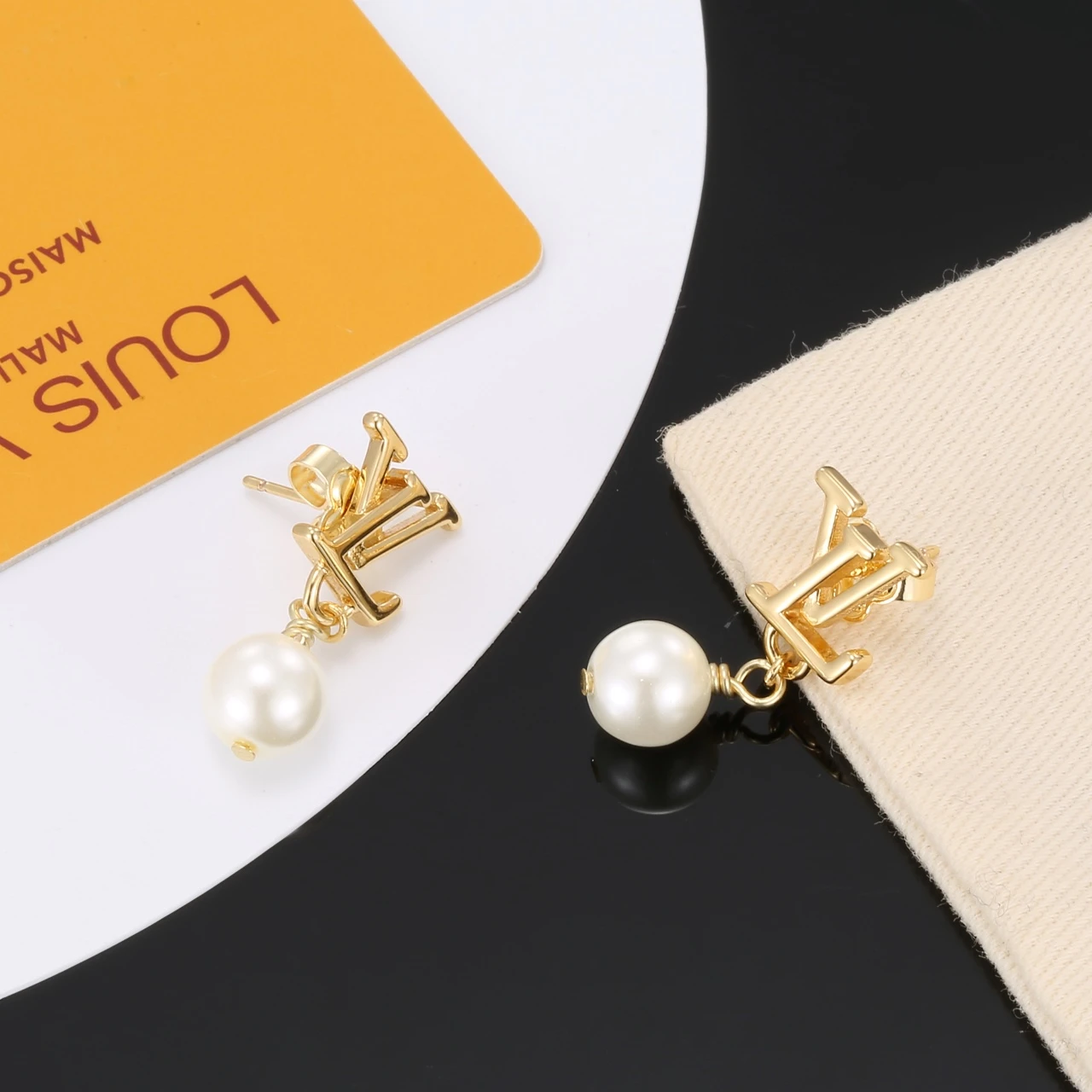 LV Earring