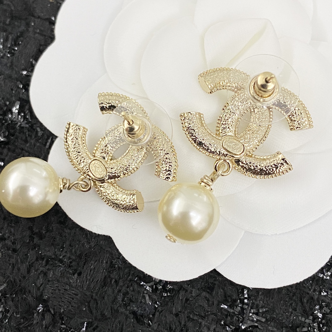 Chanel Earring
