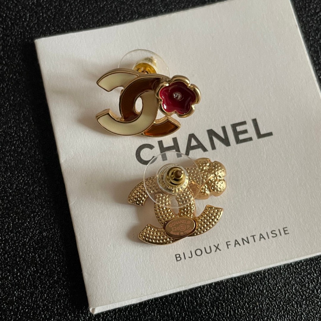 Chanel Earring