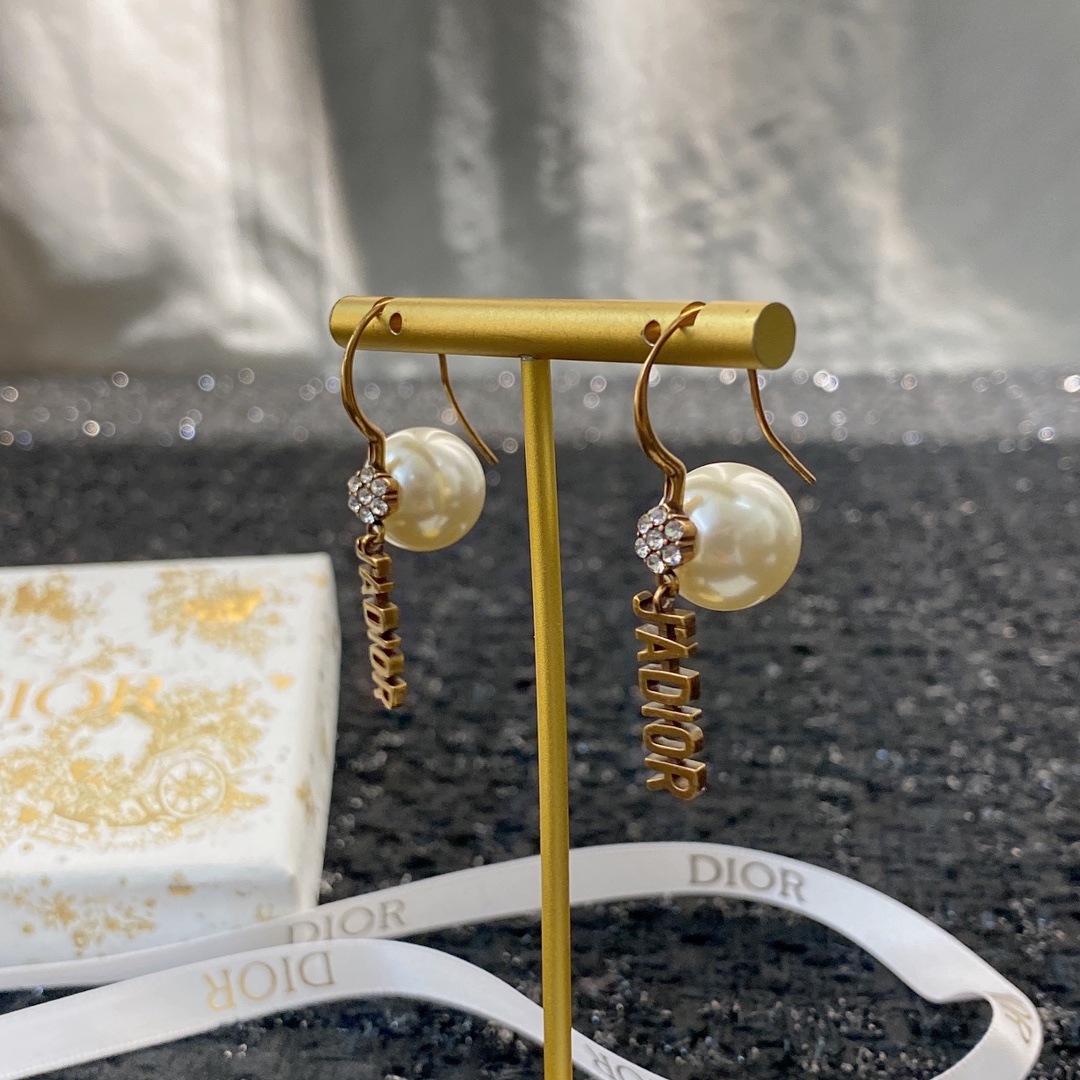 Dior Earring
