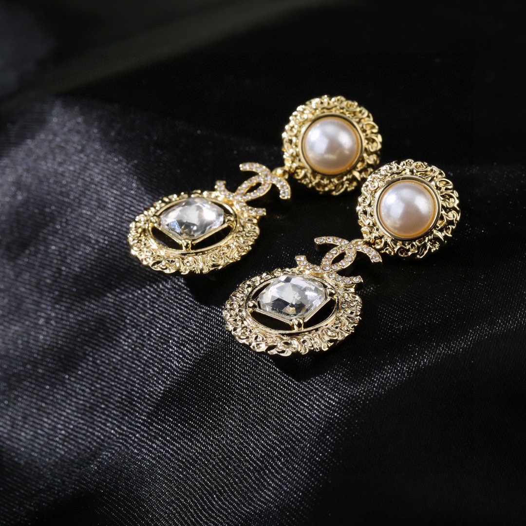 Chanel Earring