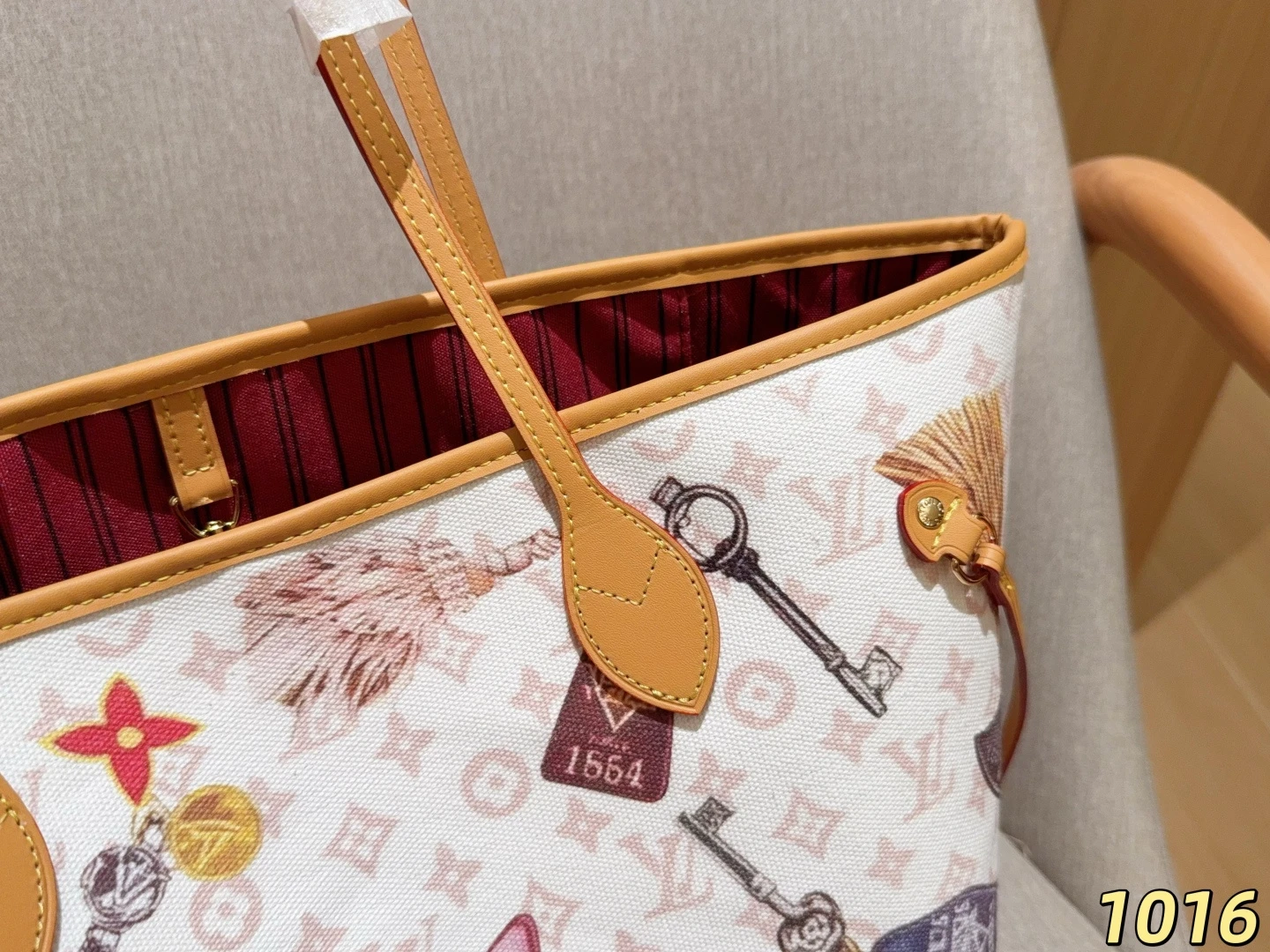 LV Neverfull