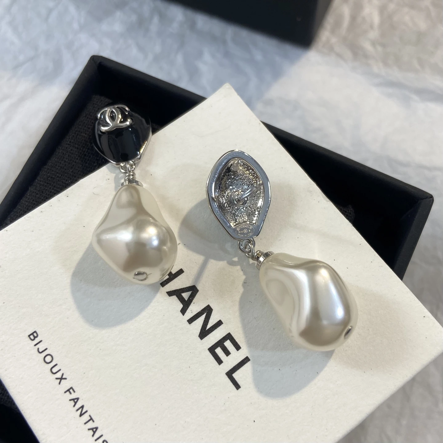 Chanel Earring
