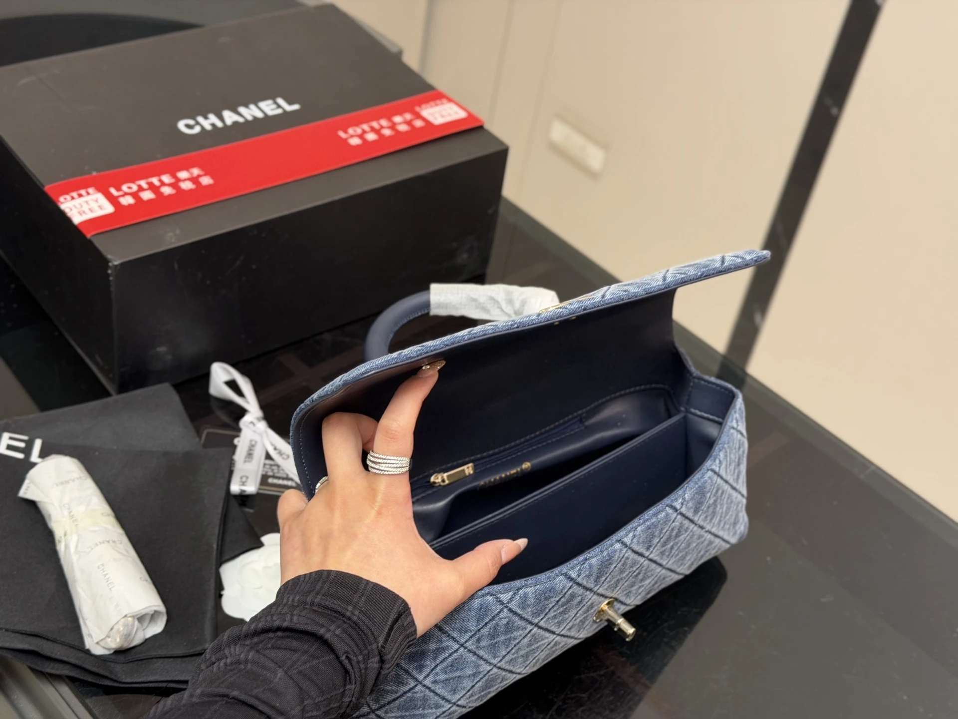 Chanel 26P 𝐂𝐨𝐜𝐨 𝐡𝐚𝐧𝐝𝐥𝐞