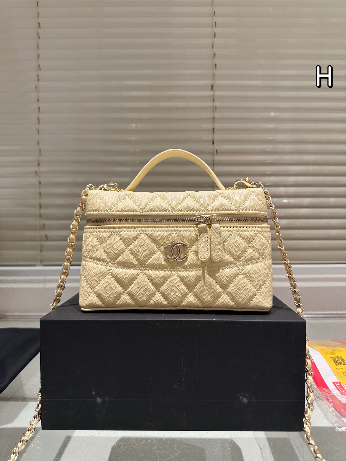 Chanel 25c Handbag