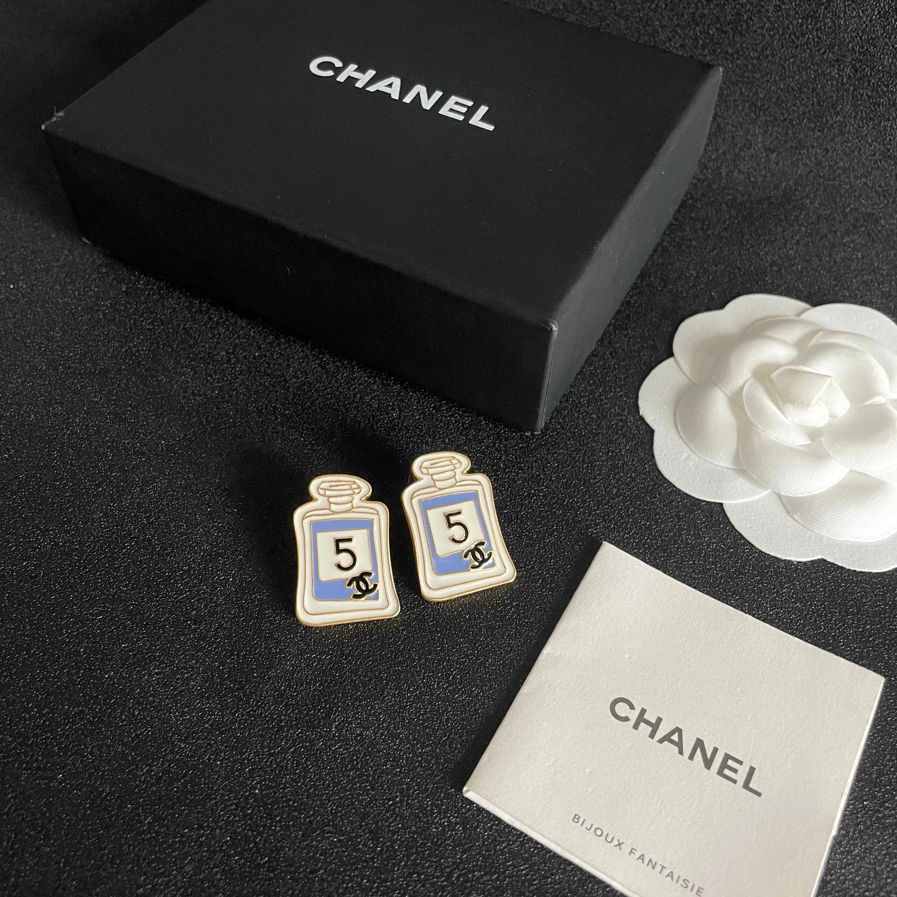 Chanel Earring