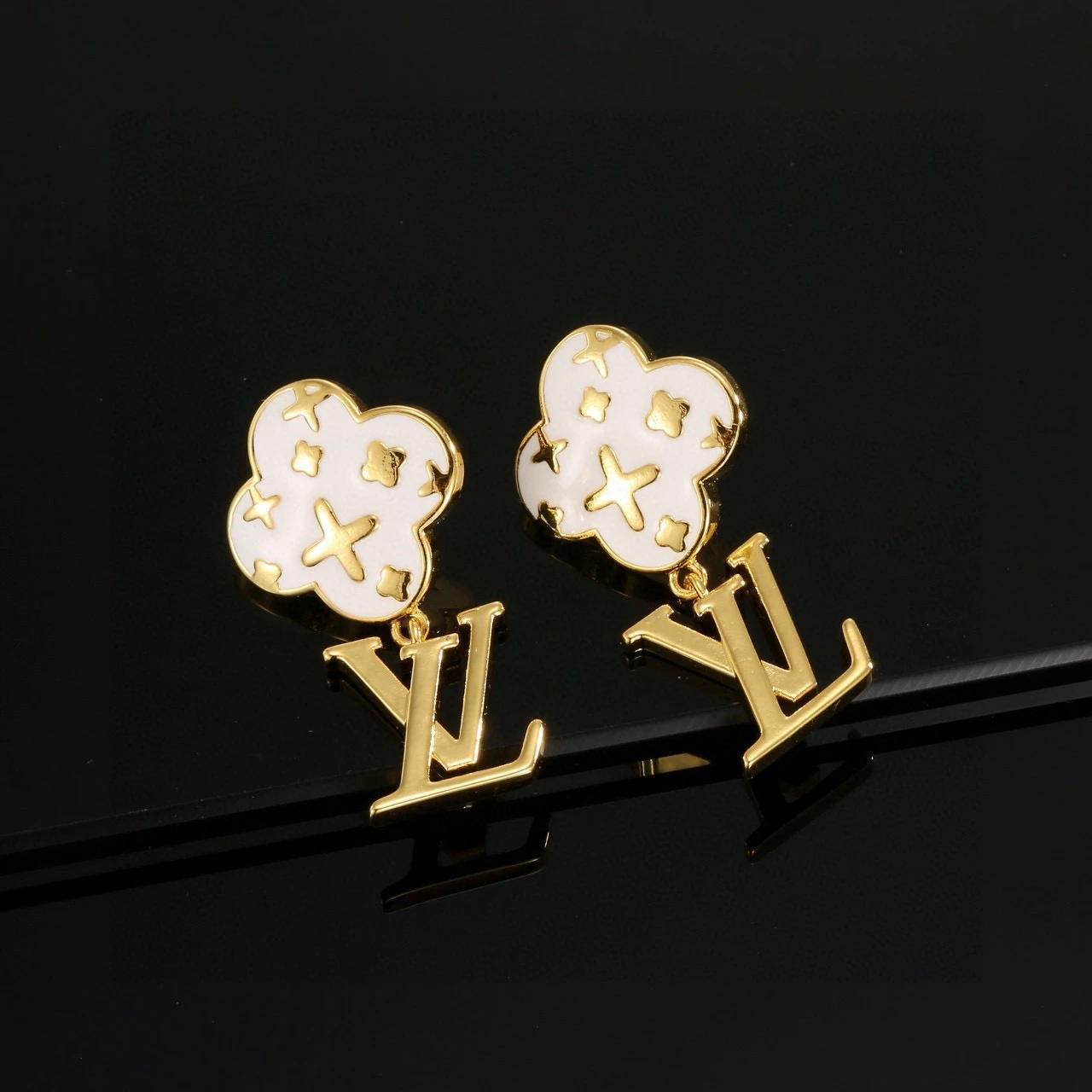 LV Earring