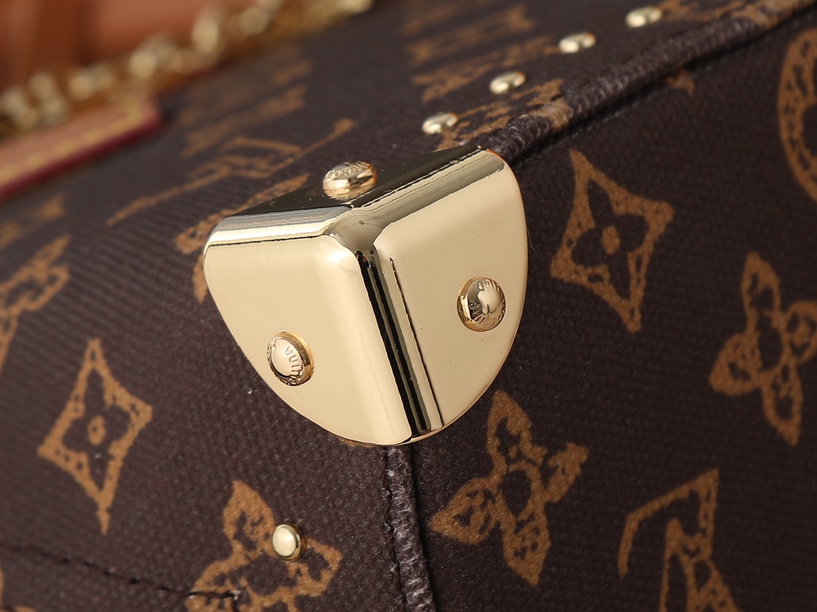 Alma Trunk BB