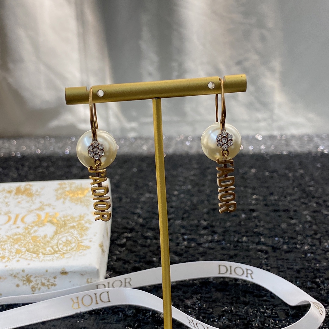Dior Earring