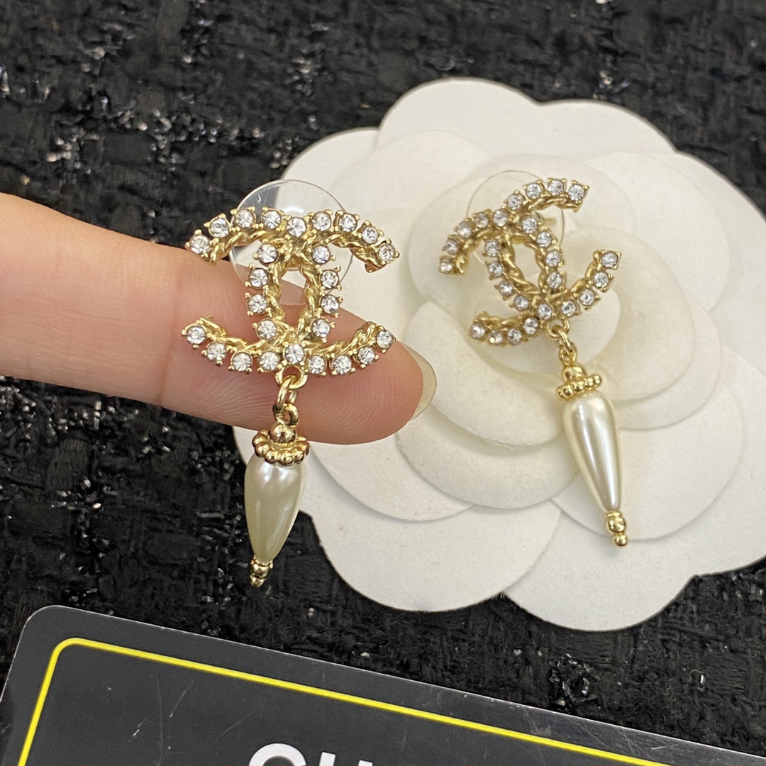 Chanel Earring