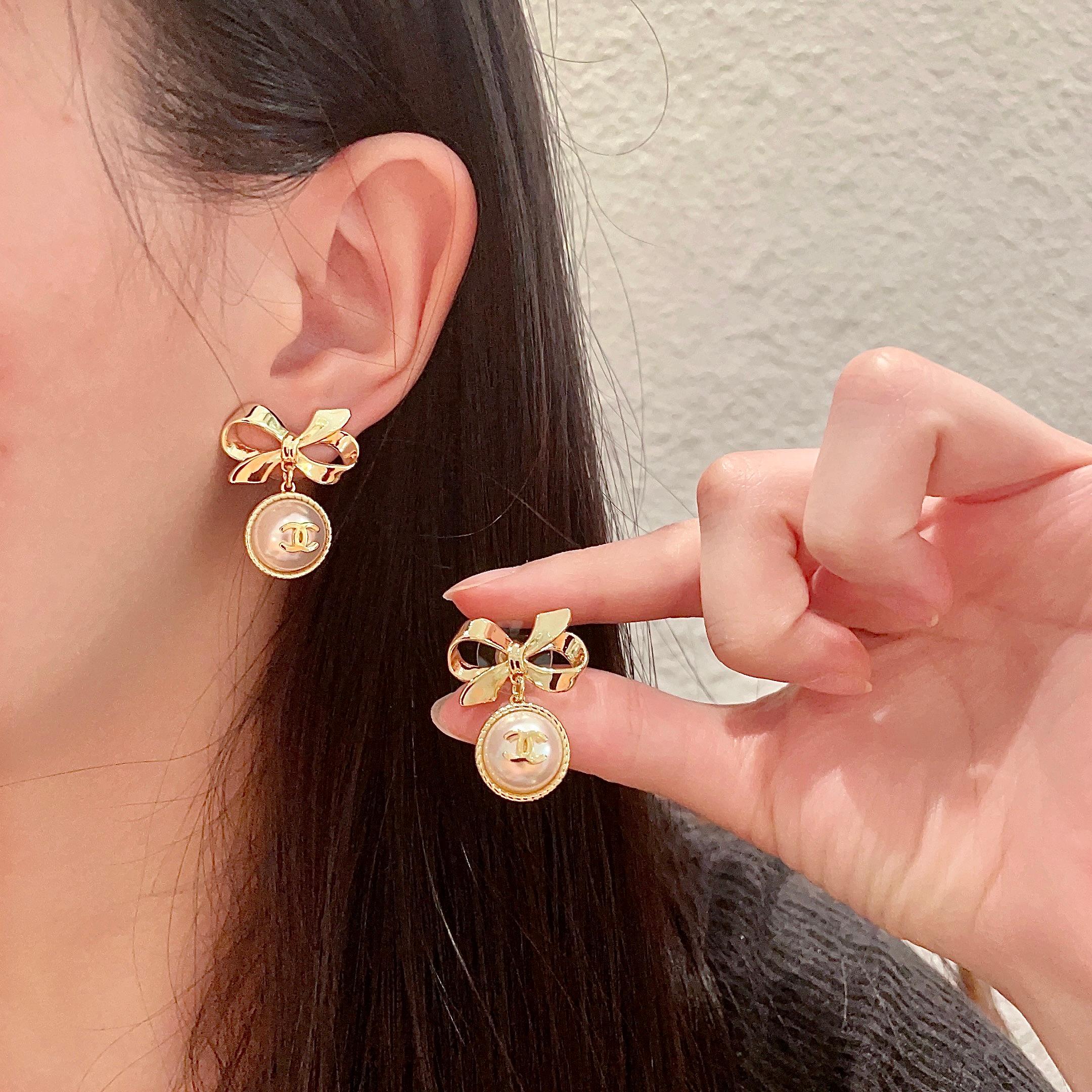 Chanel Earring
