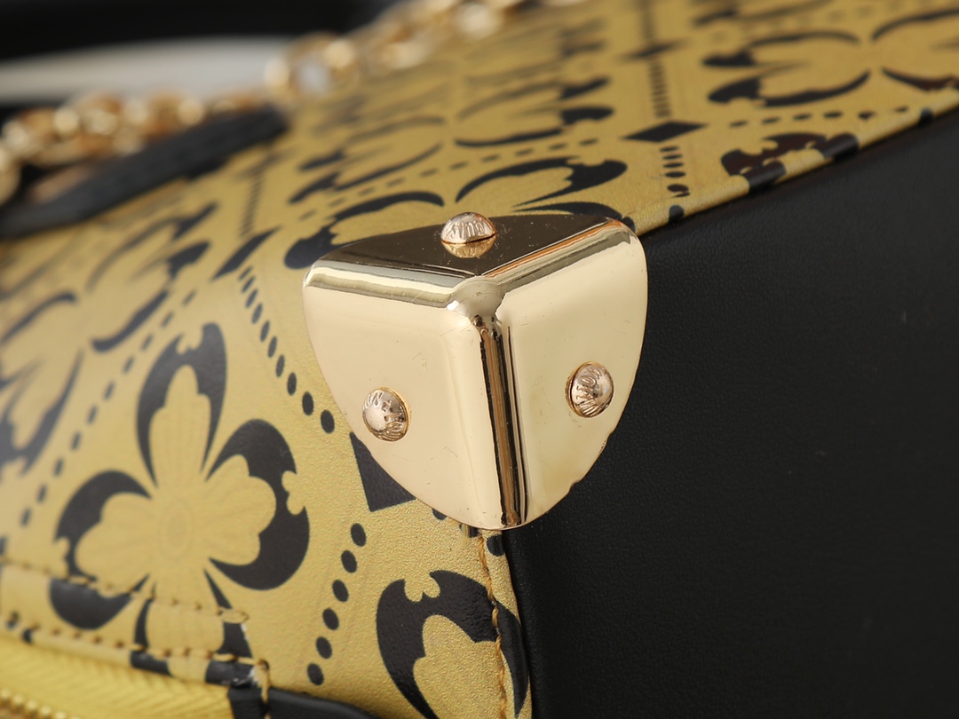 Alma Trunk BB