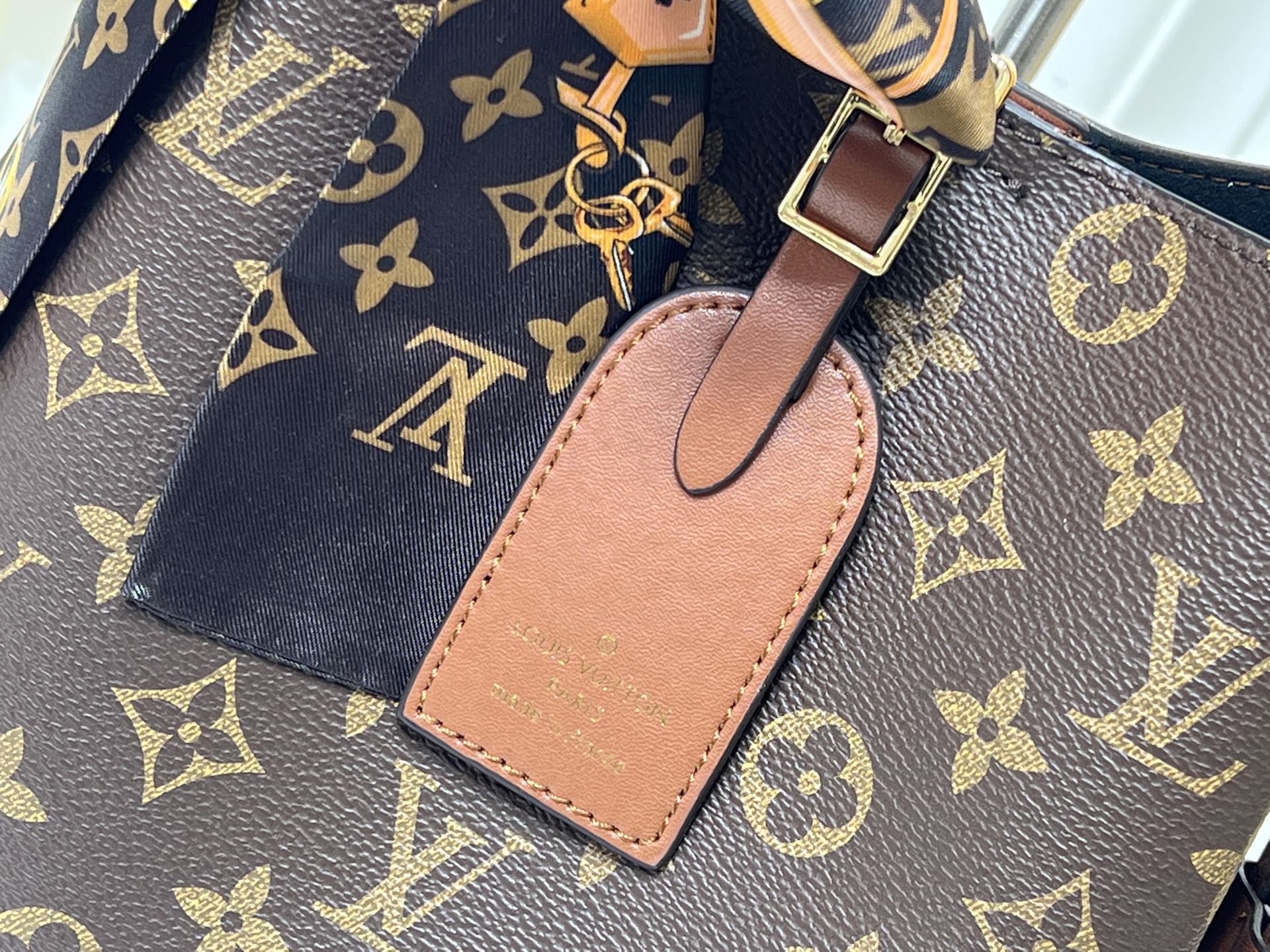 LV Bucket Bag