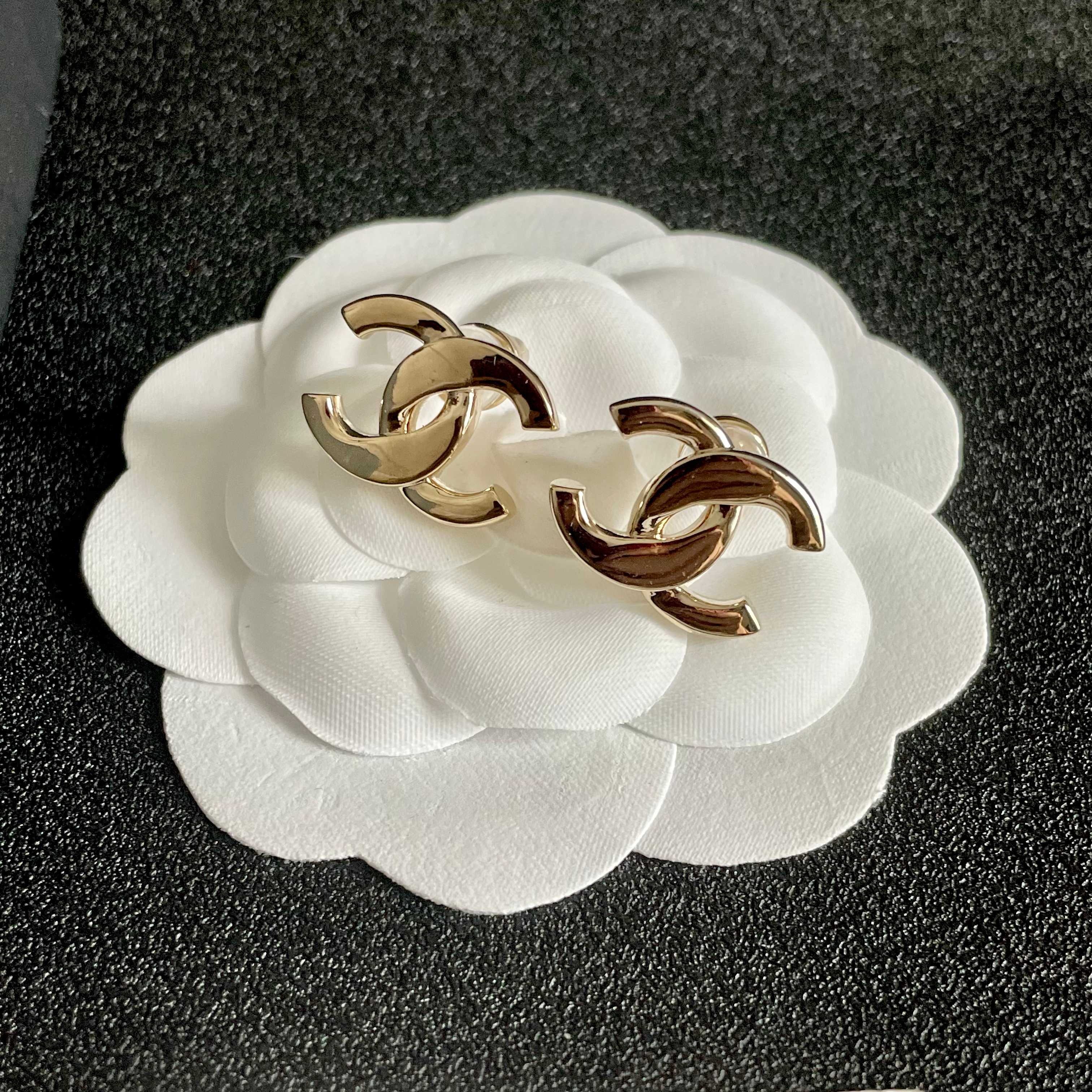 Chanel Earring
