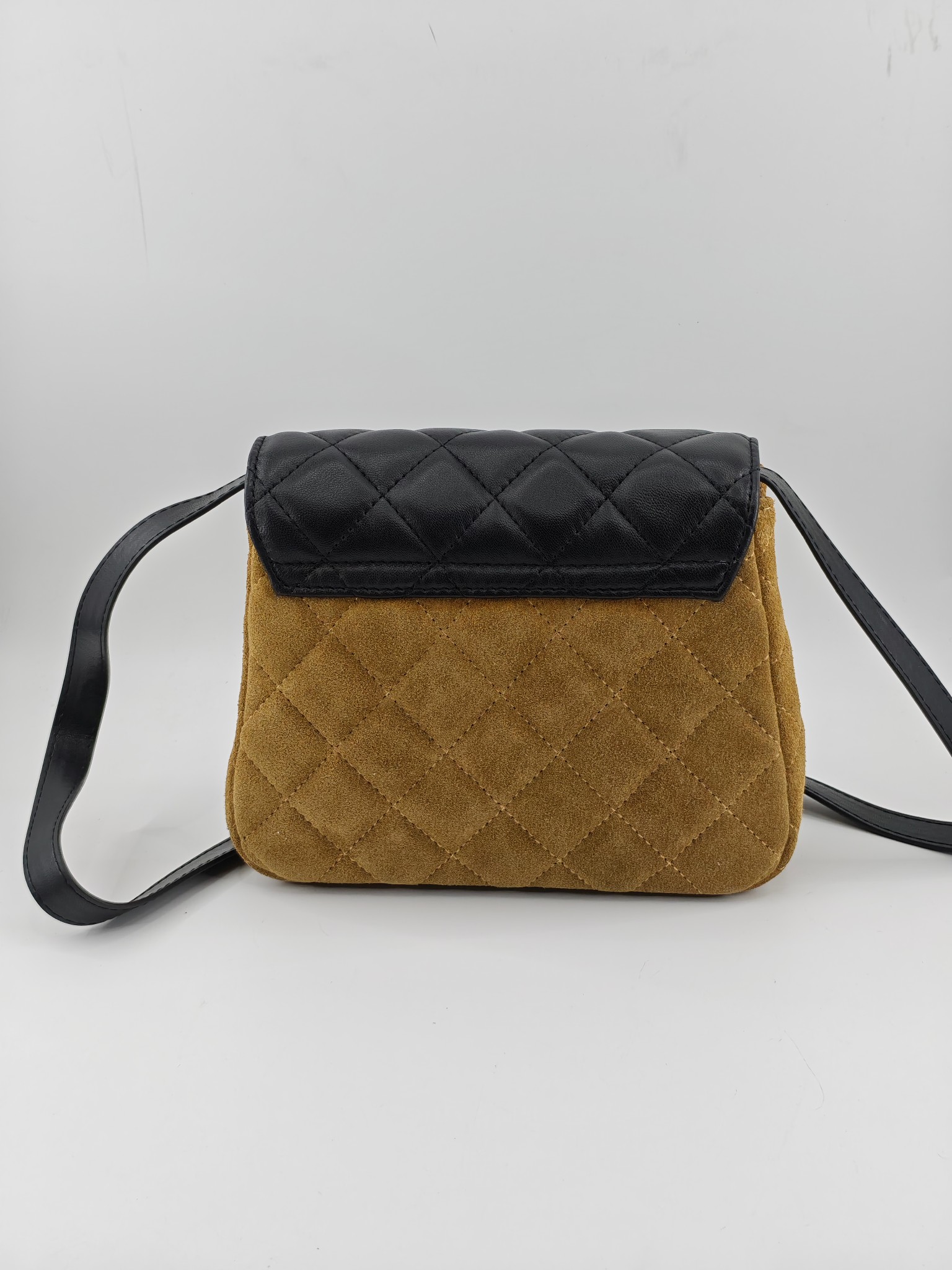 Chanel 25a Crossbody Bag