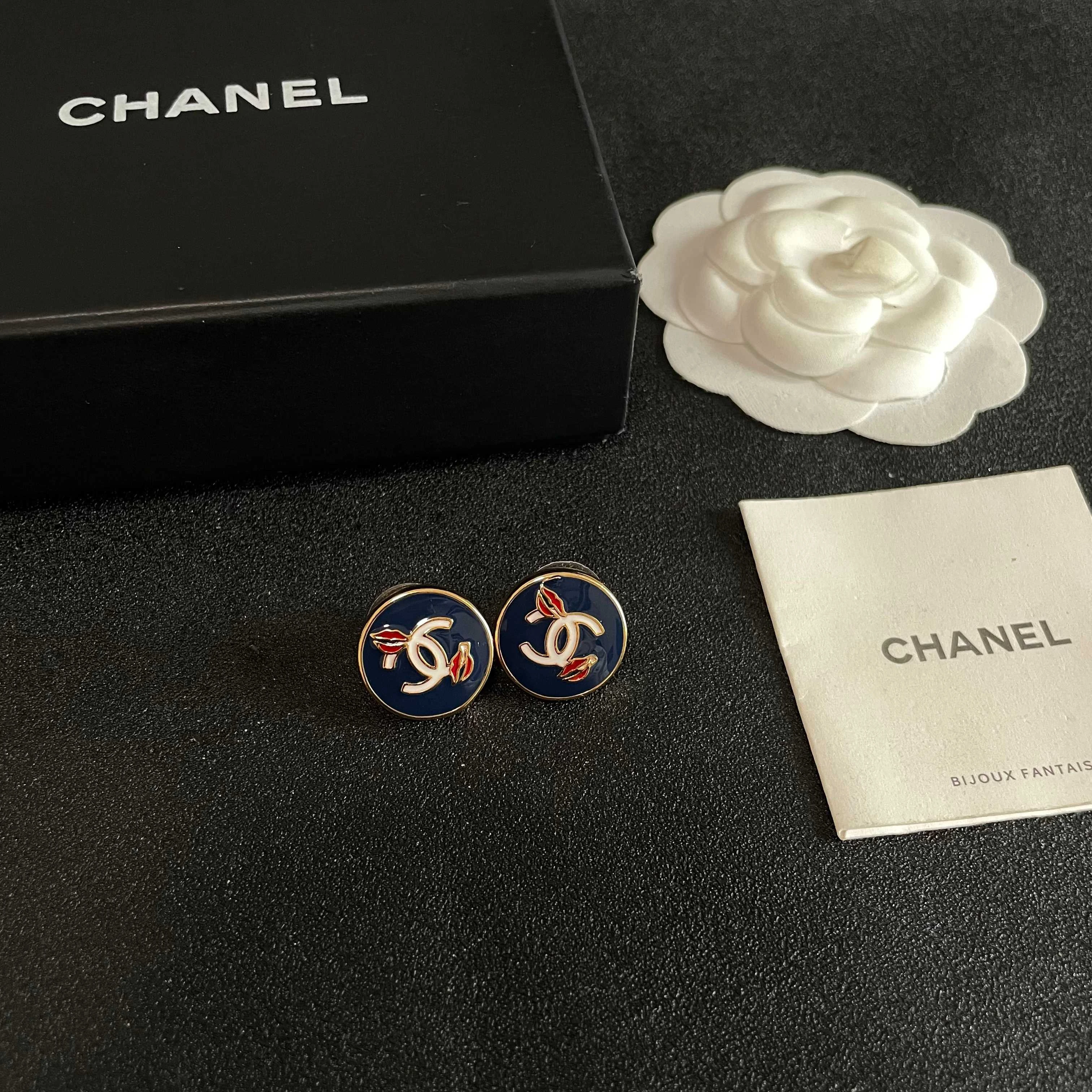 Chanel Earring