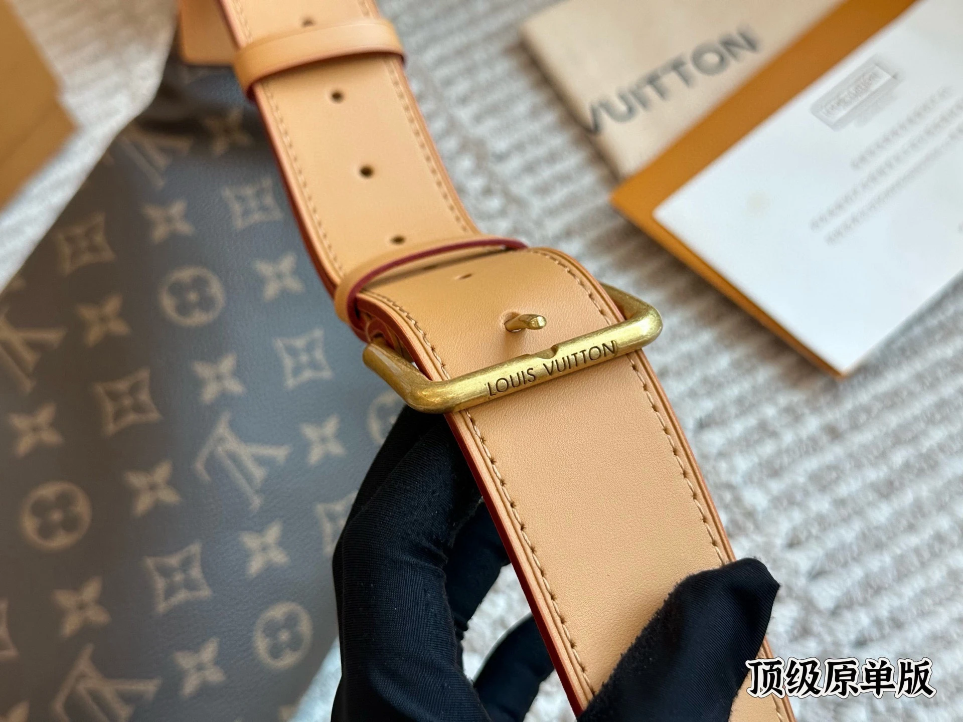 LV Men's Waist Bag / Chest Bag